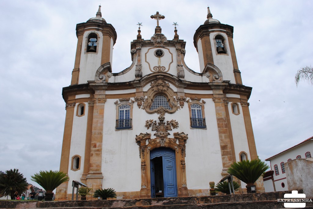 Expressinha Ouro Preto Igreja do Carmo