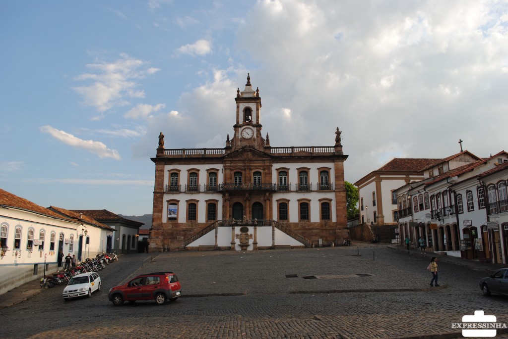 Expressinha Ouro Preto Praça Tiradentes