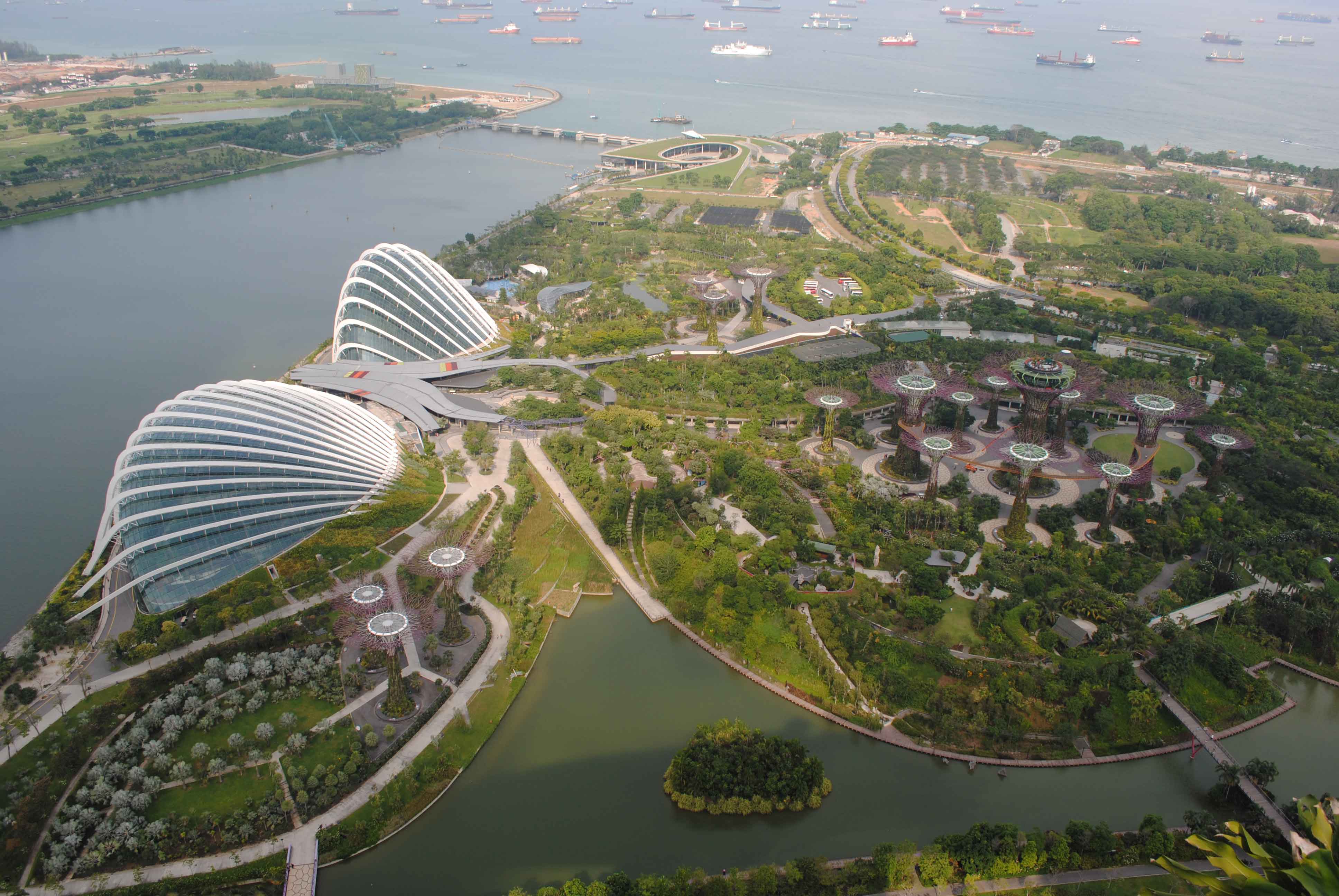 Vista da jacuzzi do Marina Bay Sands em Cingapura.