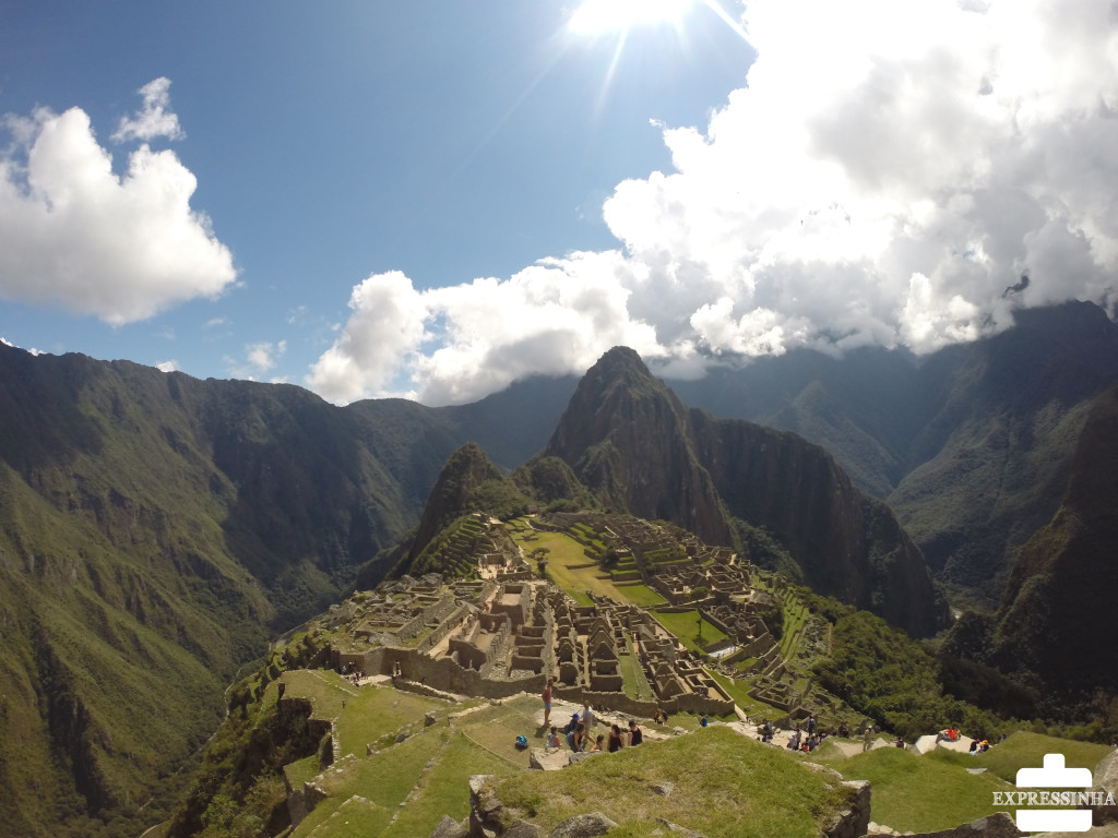 Peru Machu Picchu sun