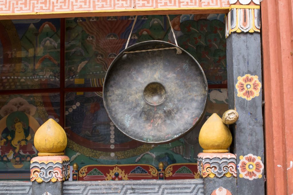 Detalhes da decoração butanesa. Um primor e uma beleza impressionantes! Conhecer o Butão é um espetáculo