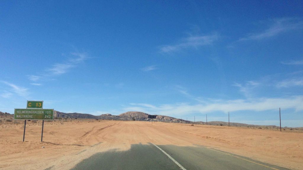 viagem para a Namíbia: Quando o asfalto acaba e a estrada vida D (de destruída, deve ser...)