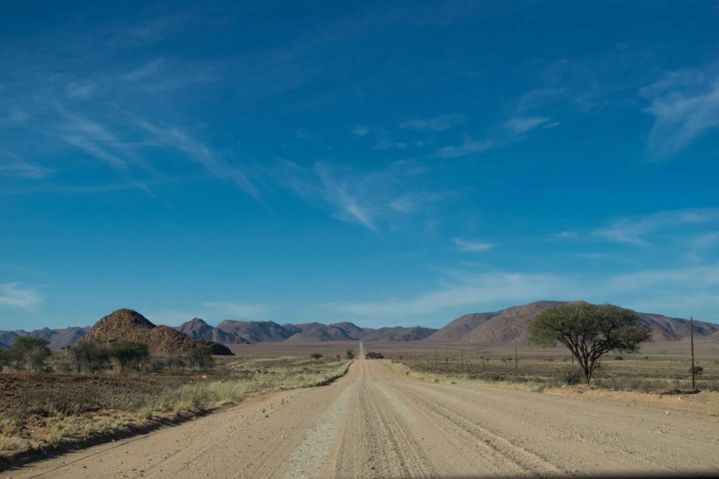 Viajar para Namíbia: pelos caminhos entre Luderitz e Maltahohe.