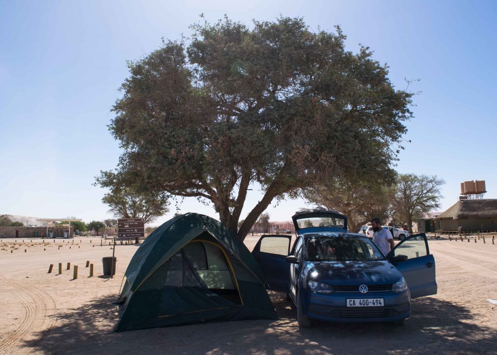 Camping no Deserto da Namíbia. Sesriem, Sossusvlei.
