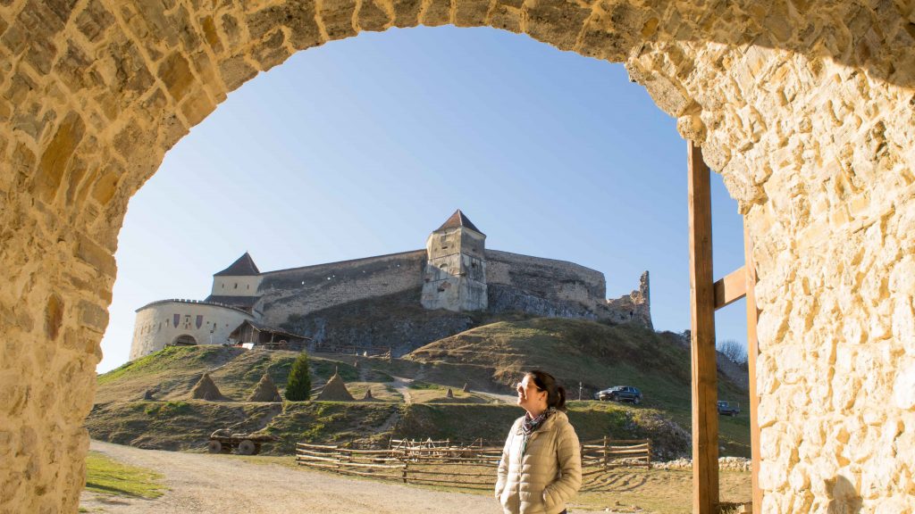 O que visitar na Transilvânia: forte de Rasnov.