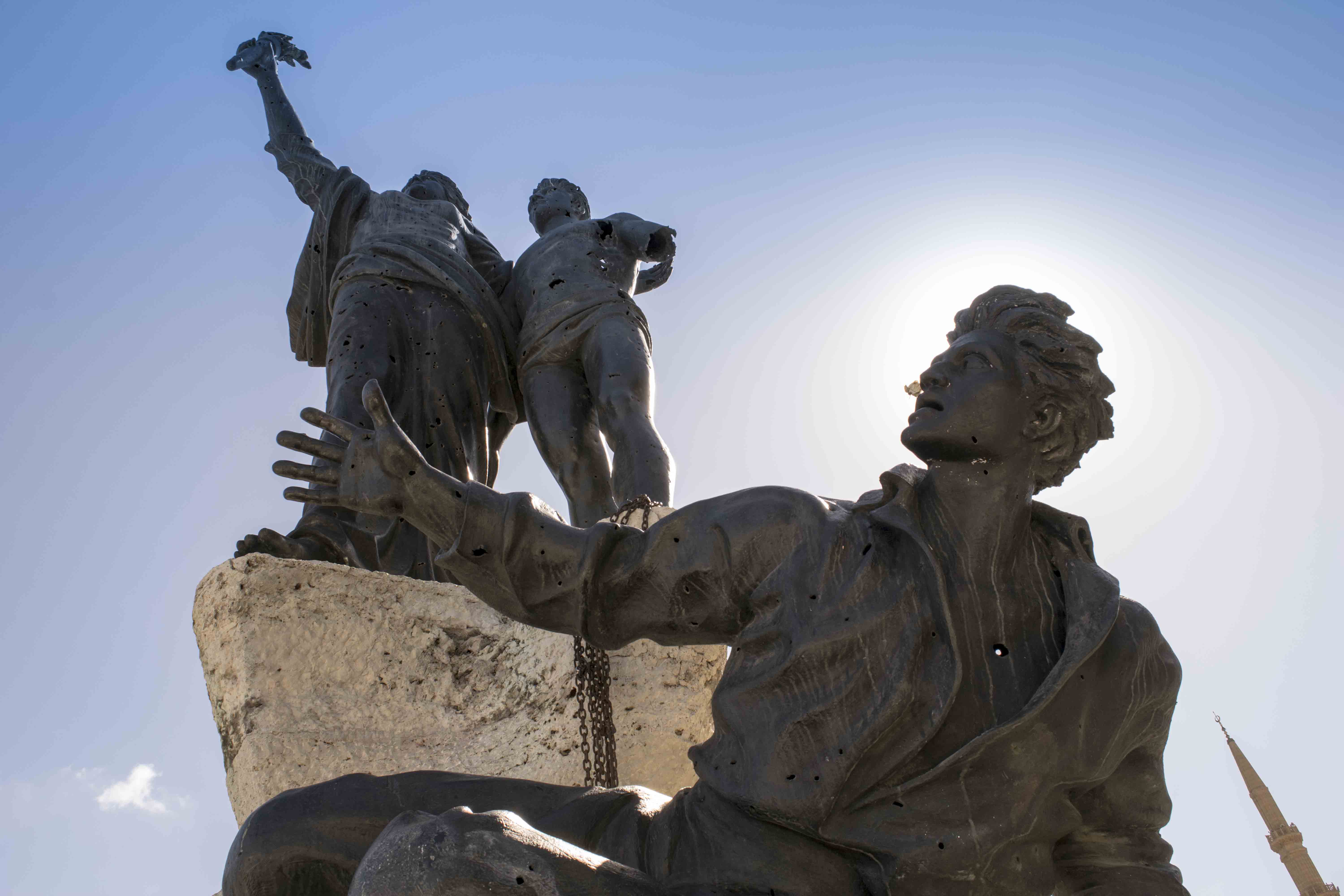Guia do Líbano: homenagem na Praça dos Mártires em Beirute, metralhado na Guerra Civil. Guia do Líbano.