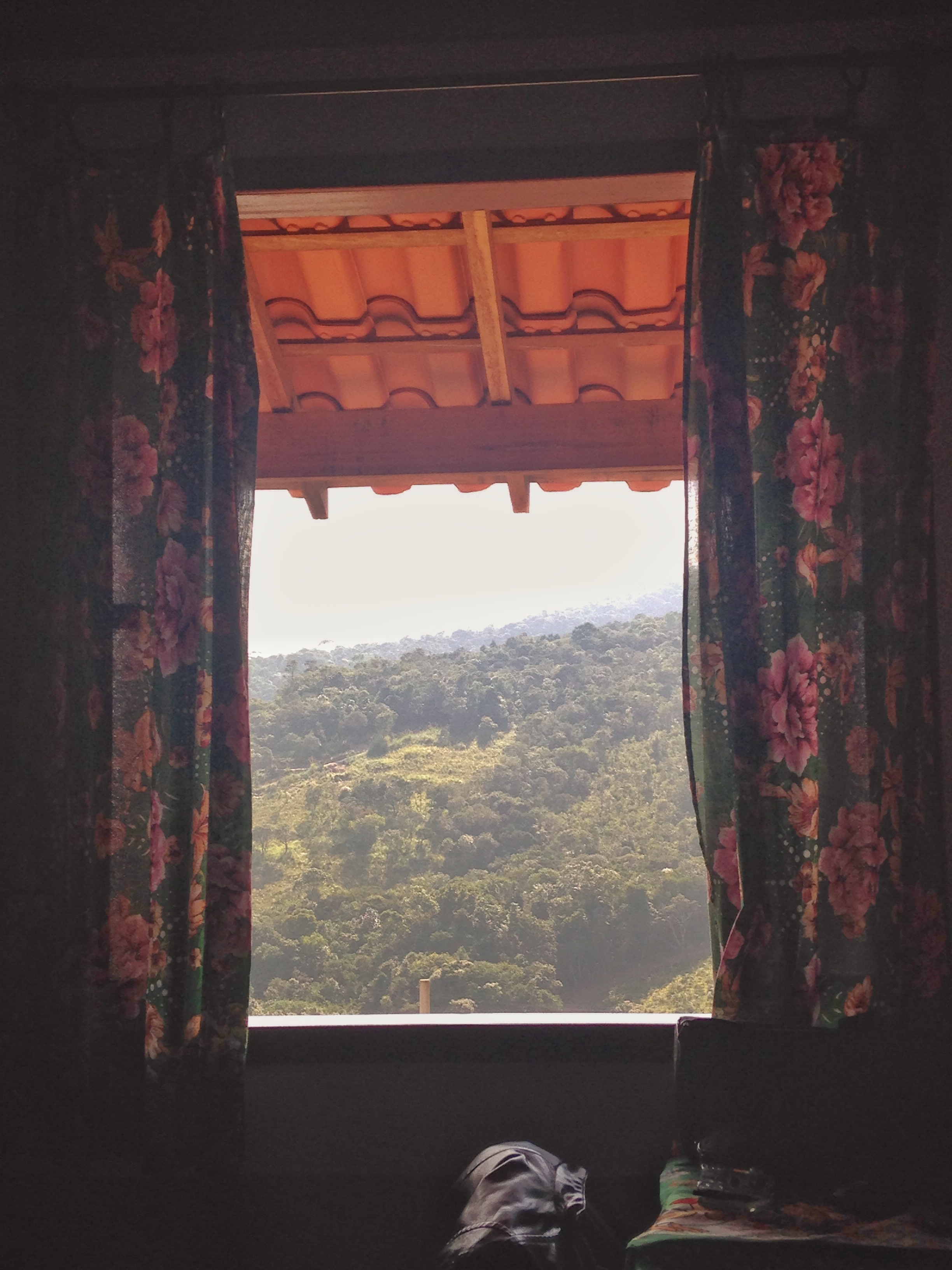 Vista das janelas dos chalés Villa Nova, uma ótima opção onde ficar em Ibitipoca.