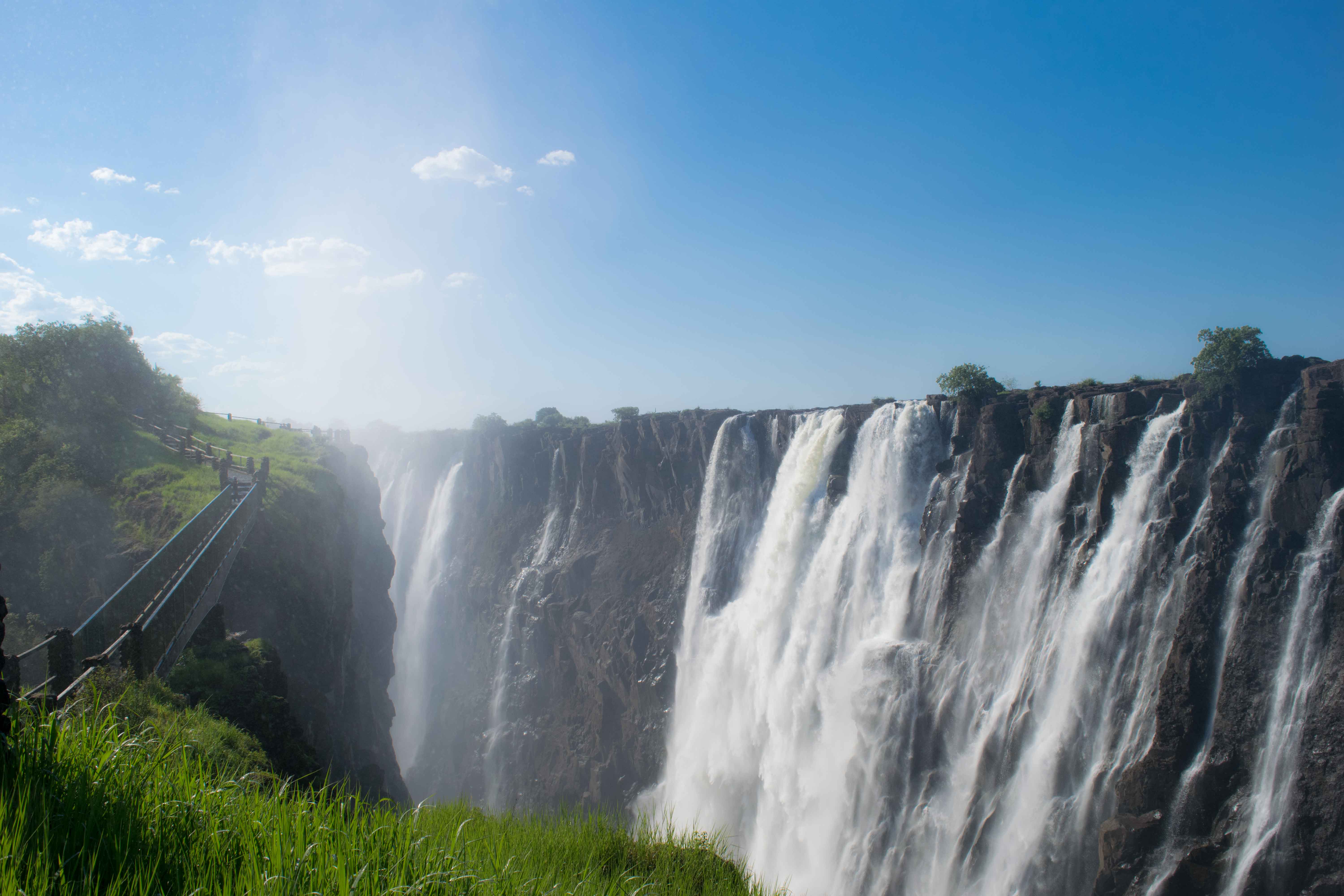 Um dos primeiros mirantes nas Victoria Falls Zimbabwe.